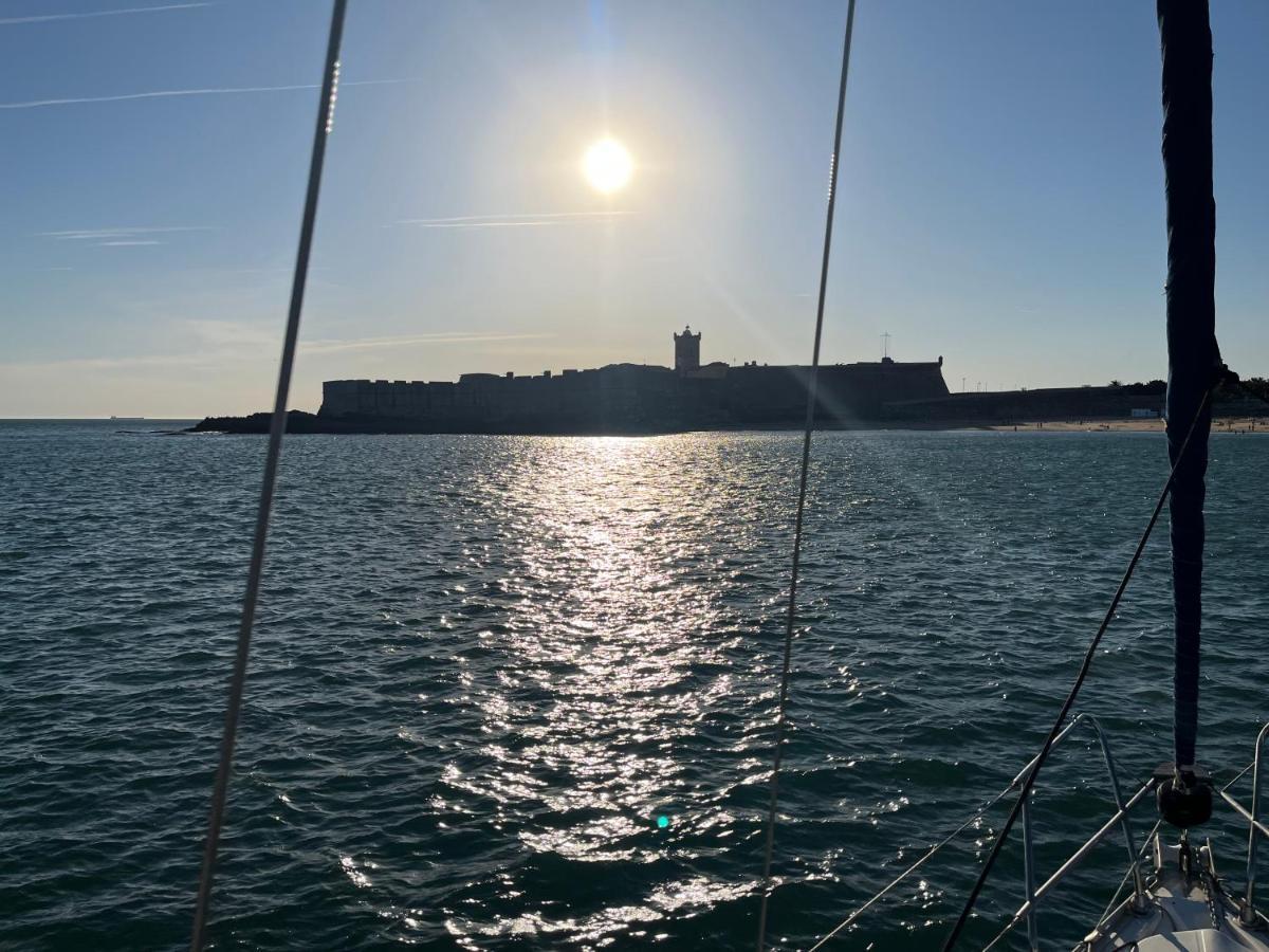 Stay In A Boat - Lisboa Bagian luar foto