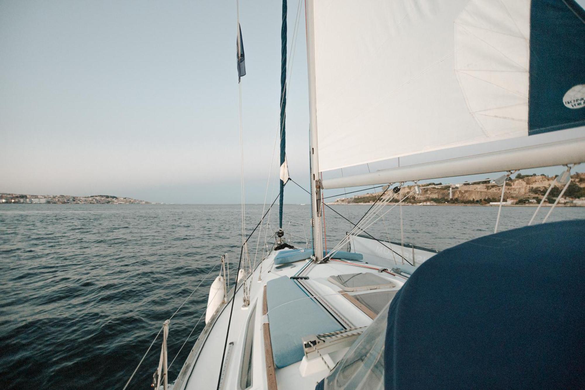 Stay In A Boat - Lisboa Bagian luar foto